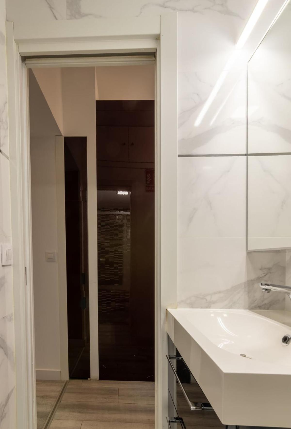 Madrid Cozy & Minimal Seasonal Apartment Ngoại thất bức ảnh